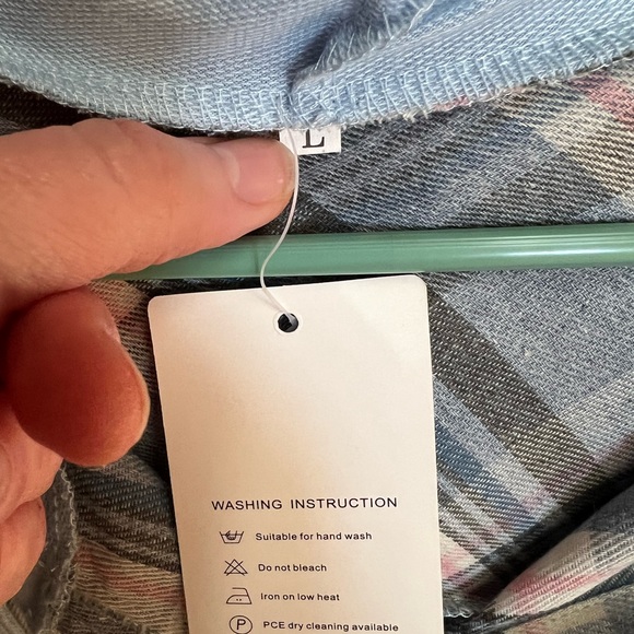 Ladies Hooded Flannel - Picture 2 of 4